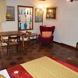 via-degli-zingari.it-romehotels.com/